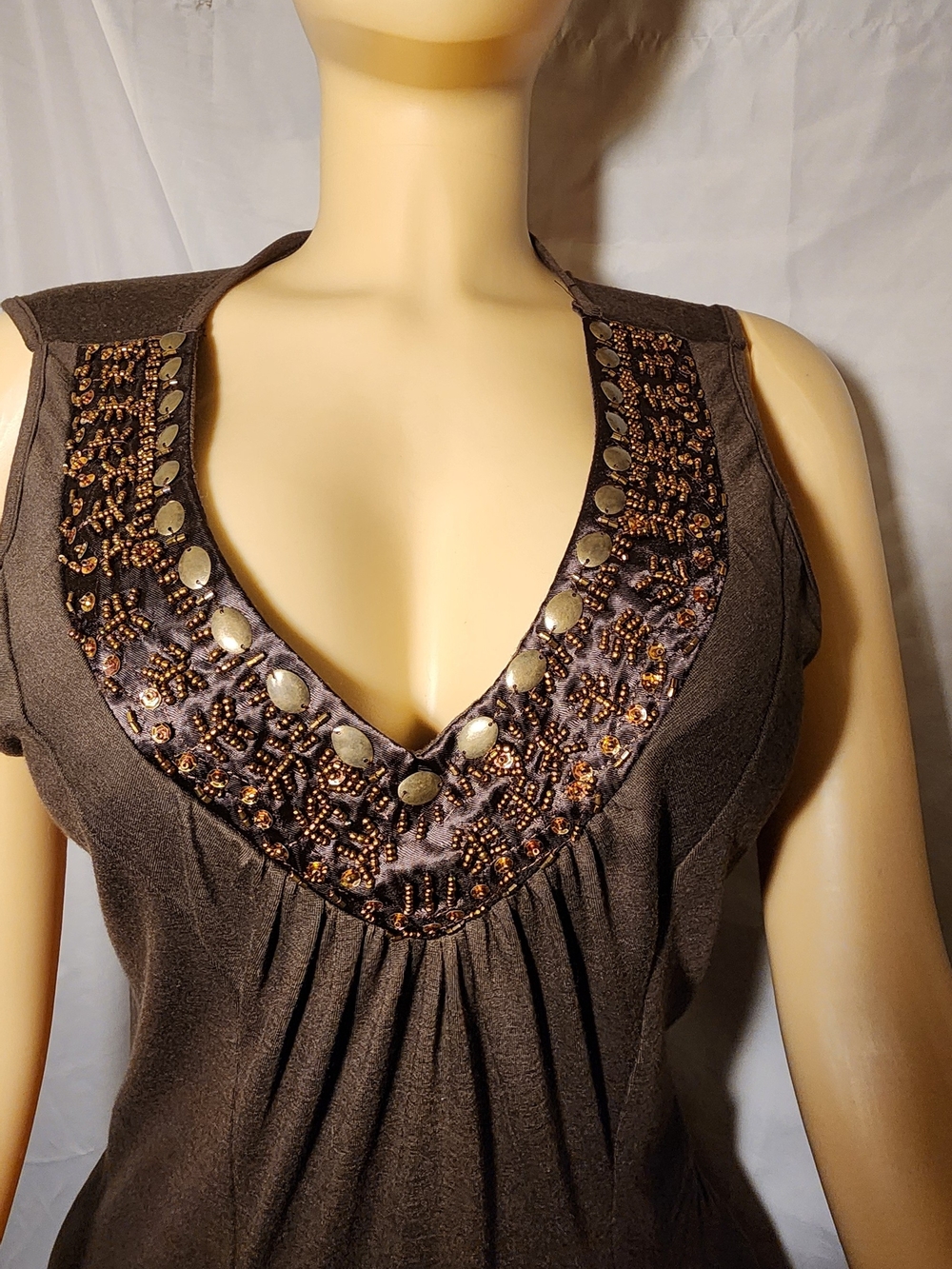 Dress Subcategory Identification - Picture 2 of 4